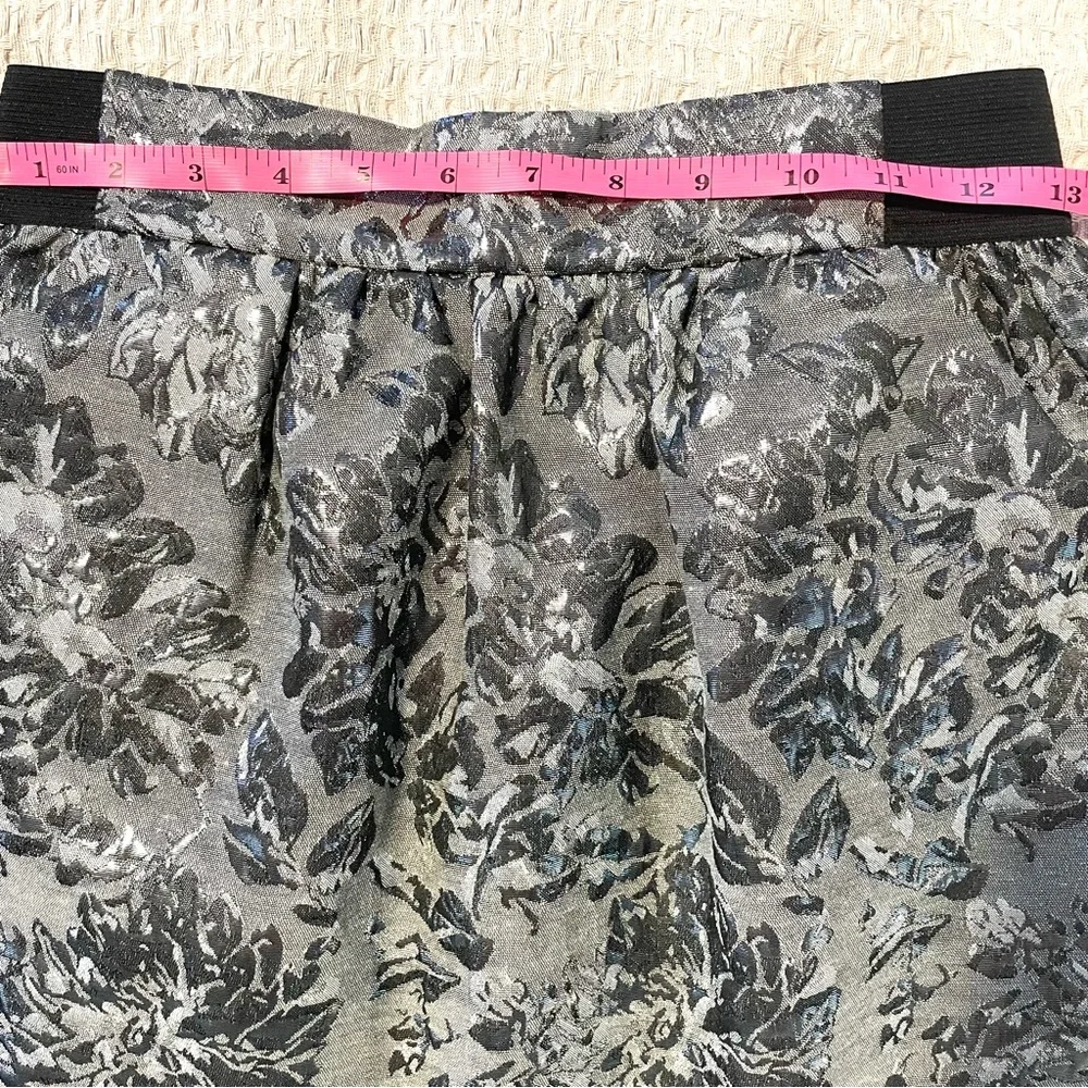 CHARLOTTE RUSSE Y2K Metallic Silver Mini Skirt Pockets Vintage SZ M EUC